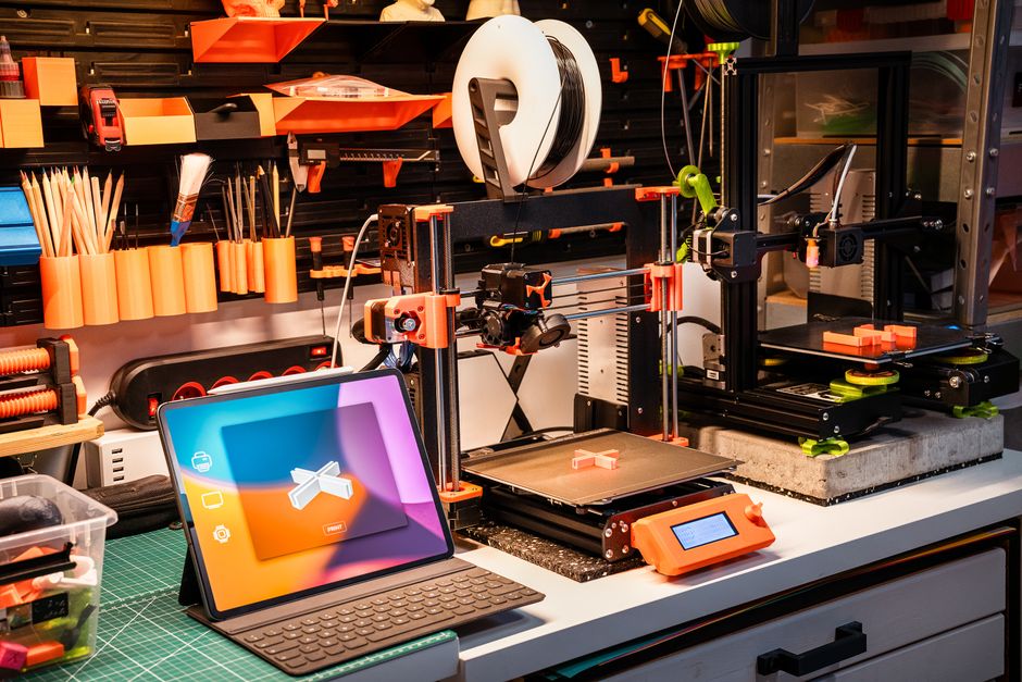 3D Printing Jewelry: Resin vs Wax — A Complete Guide for Designers and Brands